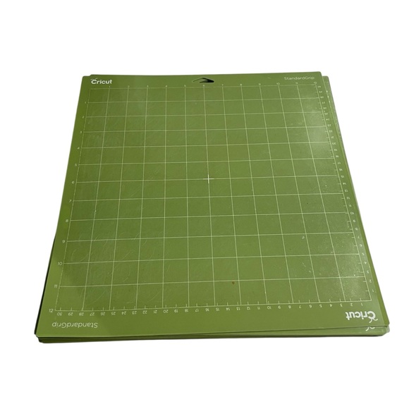 Lot of 20 Cricut StandardGrip Green Craft Mats - Picture 1 of 3